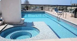 London Crown 1 Hotel Apartments Dubai Aparthotel