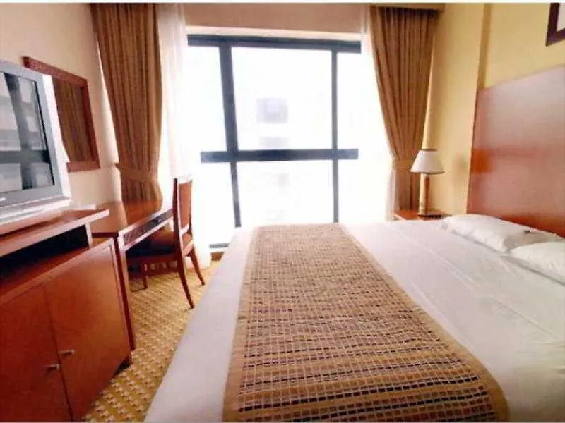 London Crown 1 Hotel Apartments Dubai